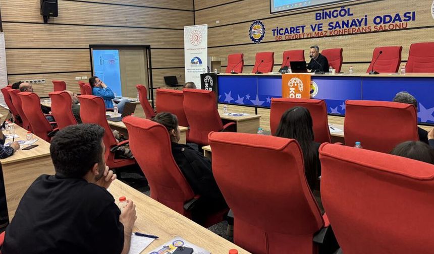 Bingöl'de medya çalışanlarına yapay zekâ eğitimi verildi