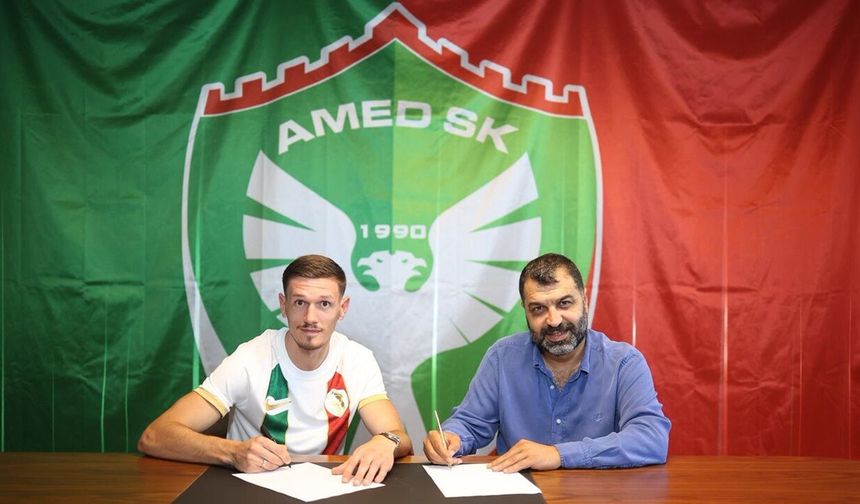 Amedspor Krasniqi ile imzaları attı