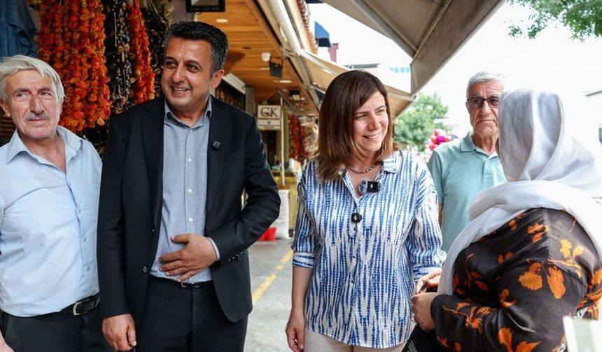 Diyarbakır Eşbaşkanı Bucak'tan Gazi Caddesi’nde esnaf ziyareti