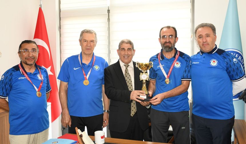 Dicle Üniversitesi masa tenisinde zirveye çıktı
