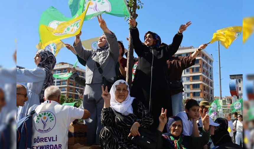 Diyarbakır’da “Özgürlük Mitingi” başladı