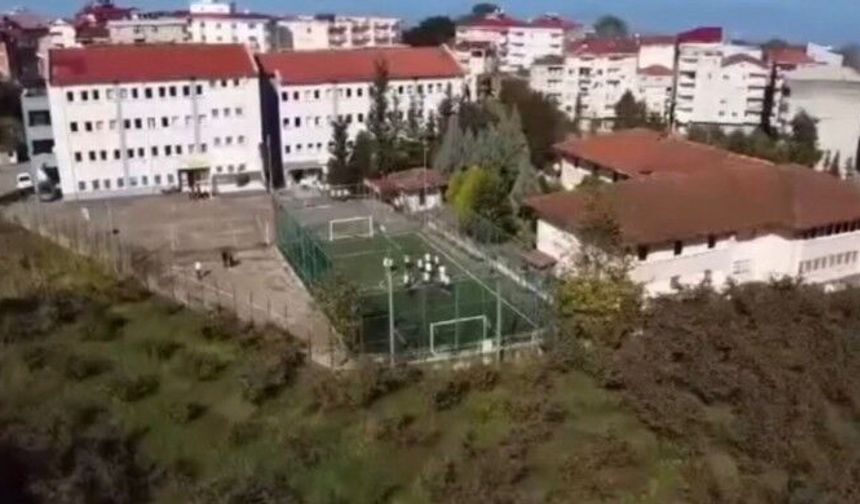 Irkçı saldırıya uğrayan çocuğun babası konuştu