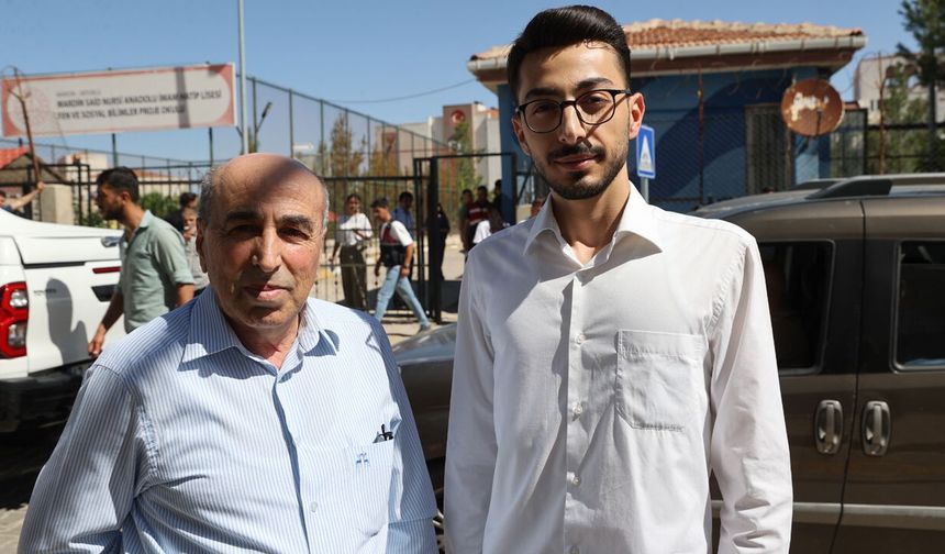 Mardin'de baba ile oğlu YKS heyecanını birlikte yaşadı