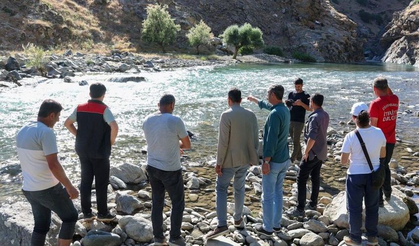 Diyarbakır Eşbaşkanı Hatun, Sarım Çayı'nda arama çalışmalarını inceledi