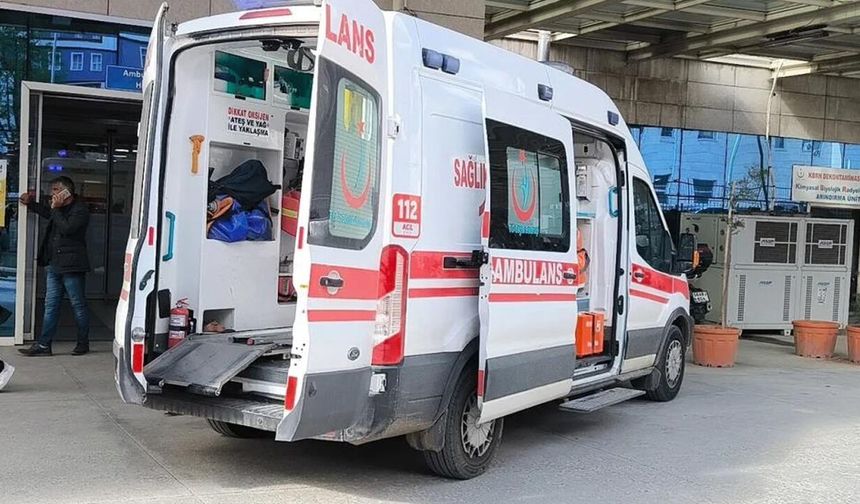 Traktör lastiği şişirilirken patladı: 2 yaralı