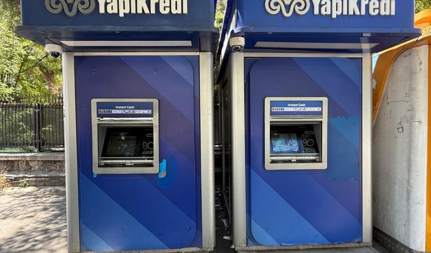 Diyarbakır'da Koç Holding'e ait Yapı Kredi Bankasına saldırı