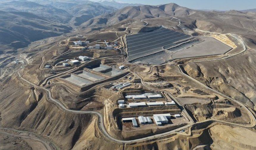Ağrı'da ilk altınlar çıkarıldı
