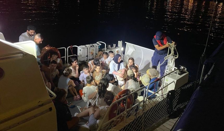 Bodrum açıklarında 40 göçmen yakalandı; 2 gözaltı