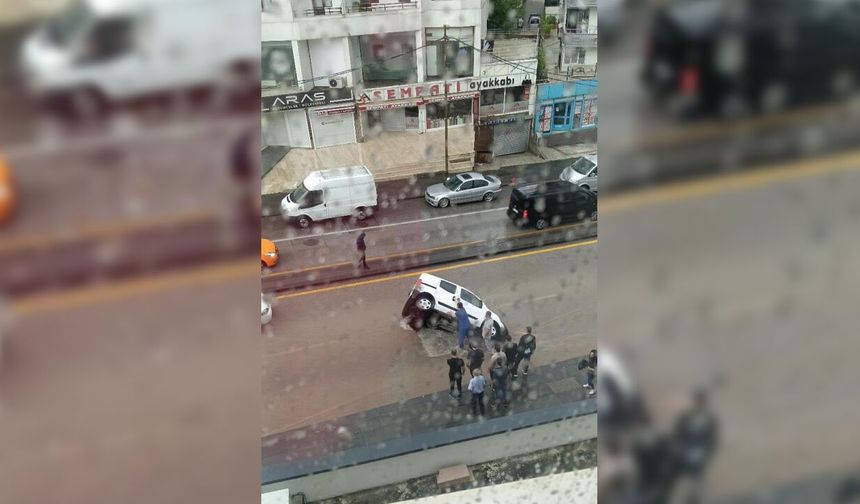 Başkentte sağanak yağış hayatı felç etti,