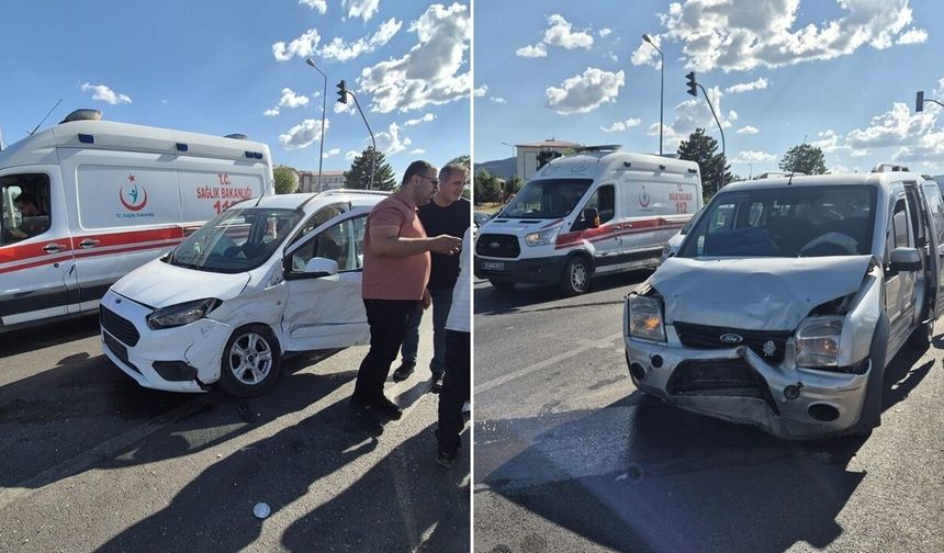 Bingöl’de araçlar çarpıştı: 2 yaralı
