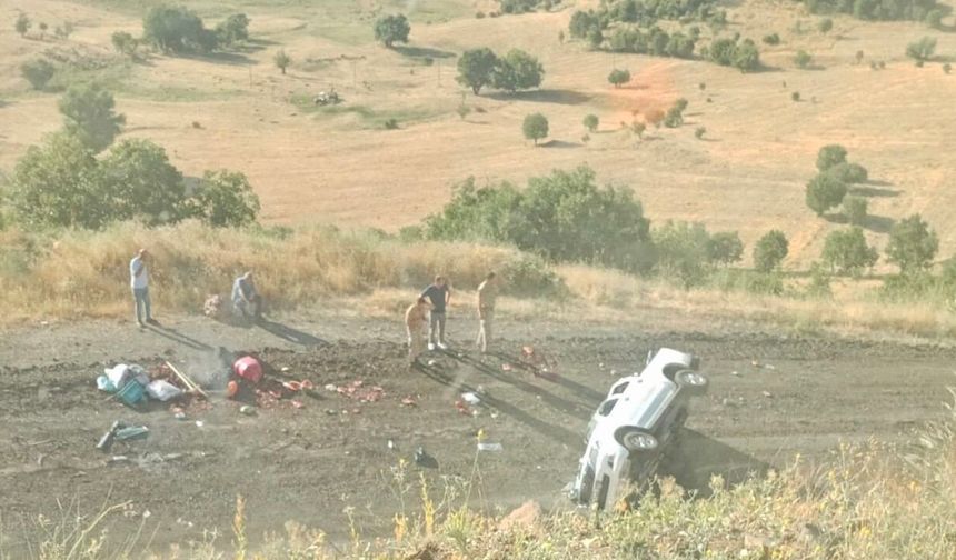 Şarampole yuvarlanan kamyonette 4 yaralı