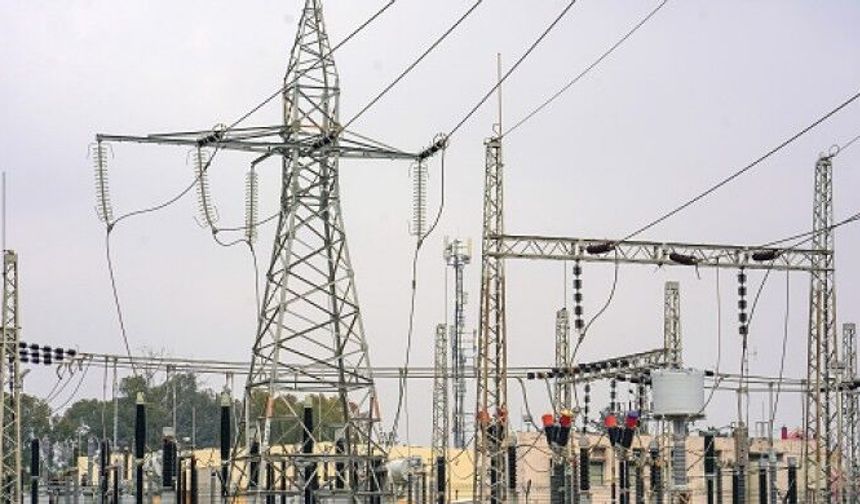 Hakkari’de 5 köye 3 üç gündür elektrik verilmiyor