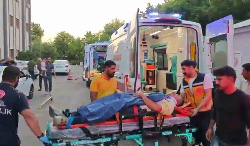 Adıyaman’da kamyonet devrildi: 6 yaralı