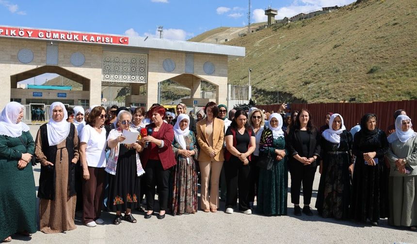 Van Sınırında İran Protestosu