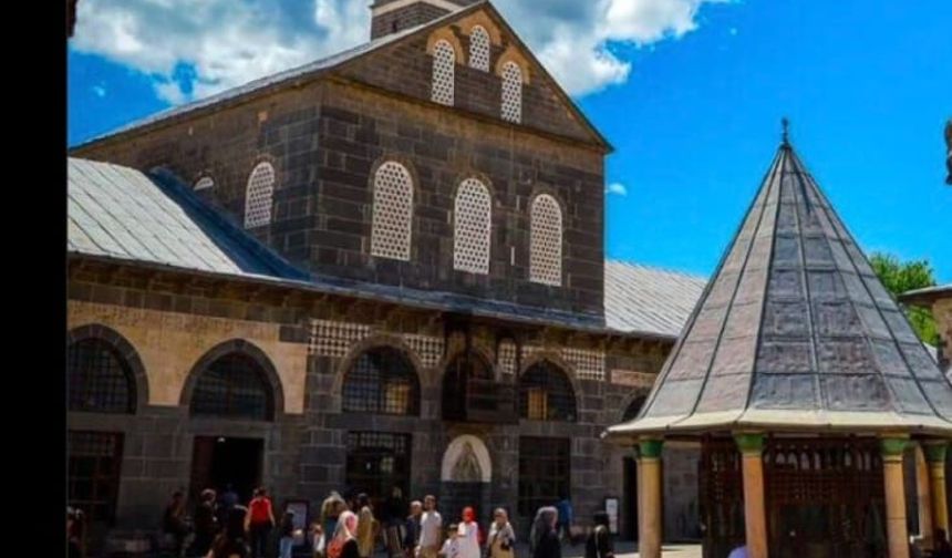 Vali Yardımcısı Aydın, Diyarbakır’a hizmetini kendine has satırlarla duyurdu