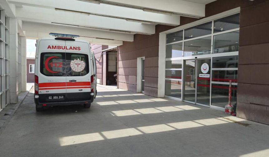 Adıyaman’da işçileri taşıyan minibüs devrildi: 13 yaralı