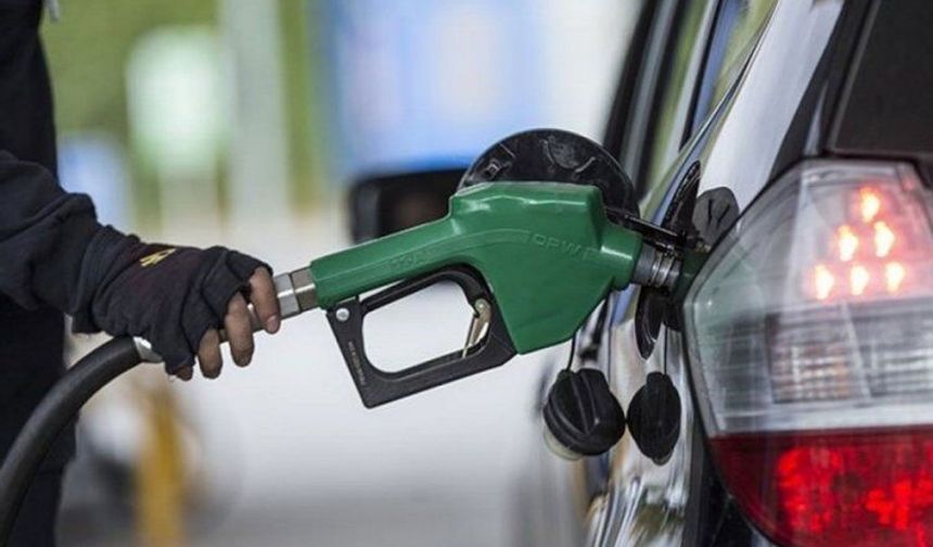 Benzine dev bir zam daha!