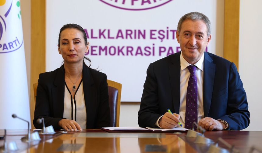 DEM Parti 'çerçeve yasa' kanun teklifini imzaladı