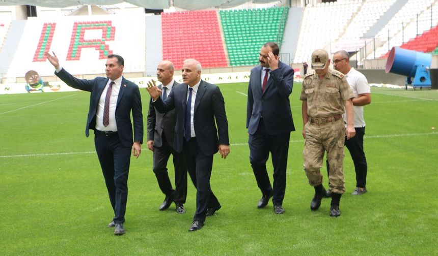 Vali Zorluoğlu, Diyarbakır Stadyumu'nda