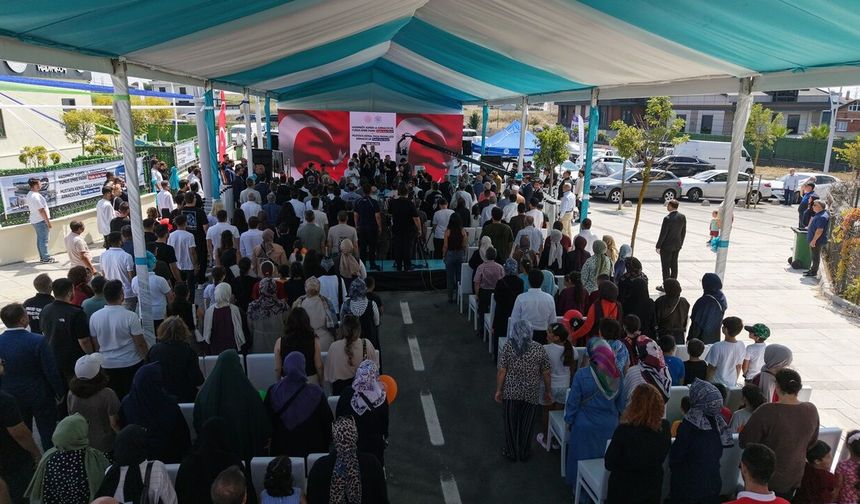 Milli Eğitim Bakanı: Kim bir eğitim kurumu yapmak istiyorsa bizimle beraber çalışmak zorunda