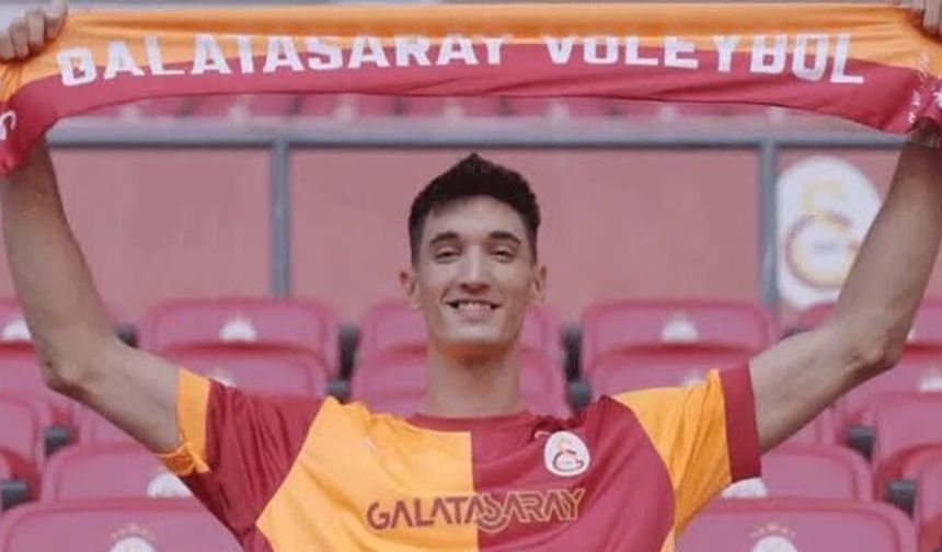 Efe Mandıracı Galatasaray’a transfer oldu! Efe Mandıracı kimdir, kaç yaşında, nereli ve hangi mevkide oynuyor?