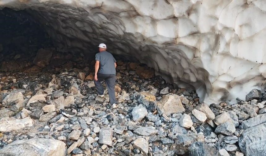 Batmanlılar aşırı sıcağa karşı serinlemek için Mereto Dağına kaçıyor