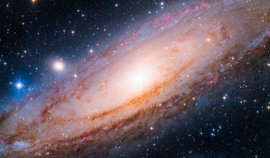 Samanyolu Galaksisi'ndeki kara deliğin yakınında su bulundu