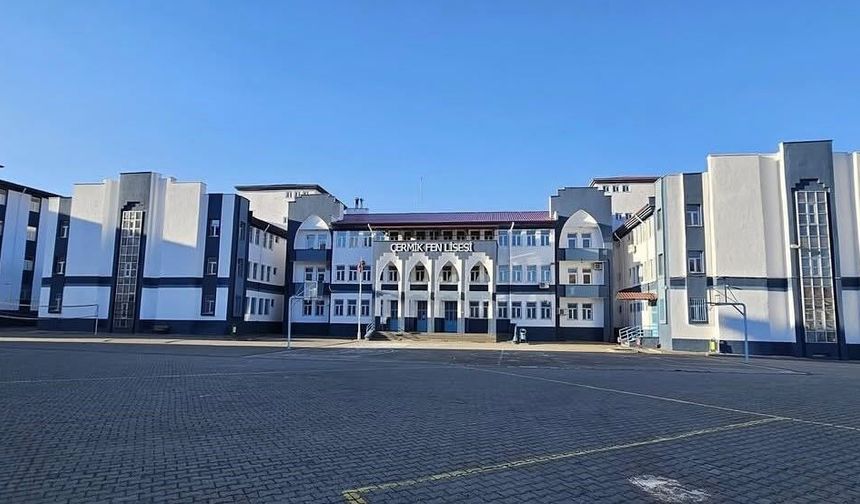 Diyarbakır'da 11 öğrenci zehirlenme şüphesiyle hastaneye kaldırıldı