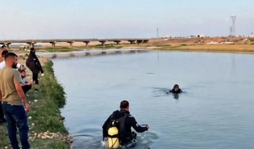 Suya düşen iki kız kardeşten biri kayboldu