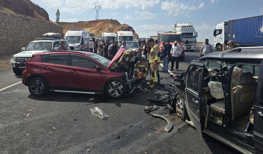 Bingöl’de trafik kazası: 6 yaralı