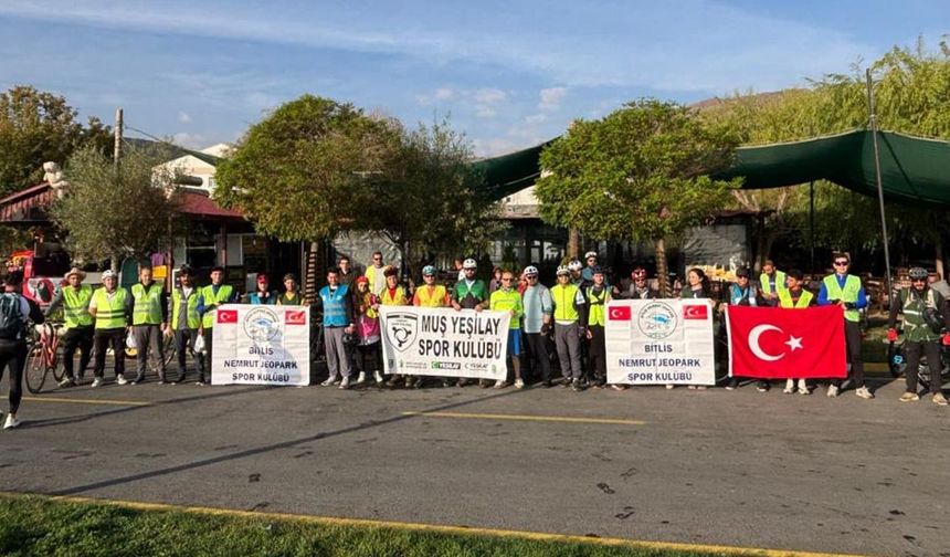 Tatvan'dan Muş'a 100 kilometrelik bisiklet turu