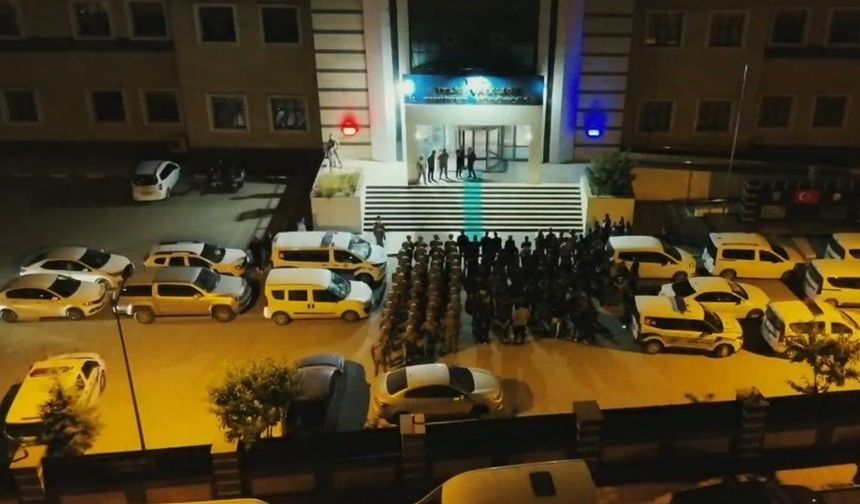 Bitlis merkezli 4 ilde operasyon: 9 tutuklama
