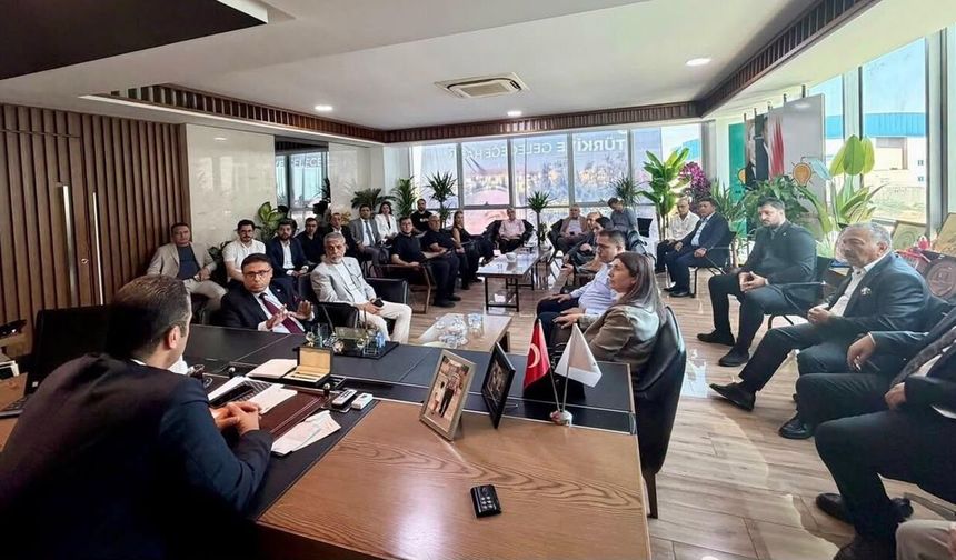 Diyarbakır’da CHP’den AK Parti’ye ziyaret