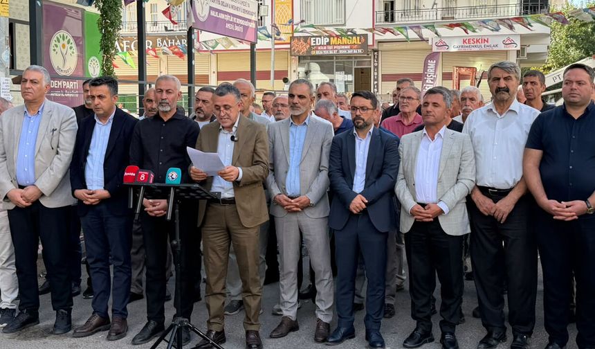 Diyarbakır’da kadınlardan sonra erkekler de çağrı yaptı: Kadına şiddet son bulsun
