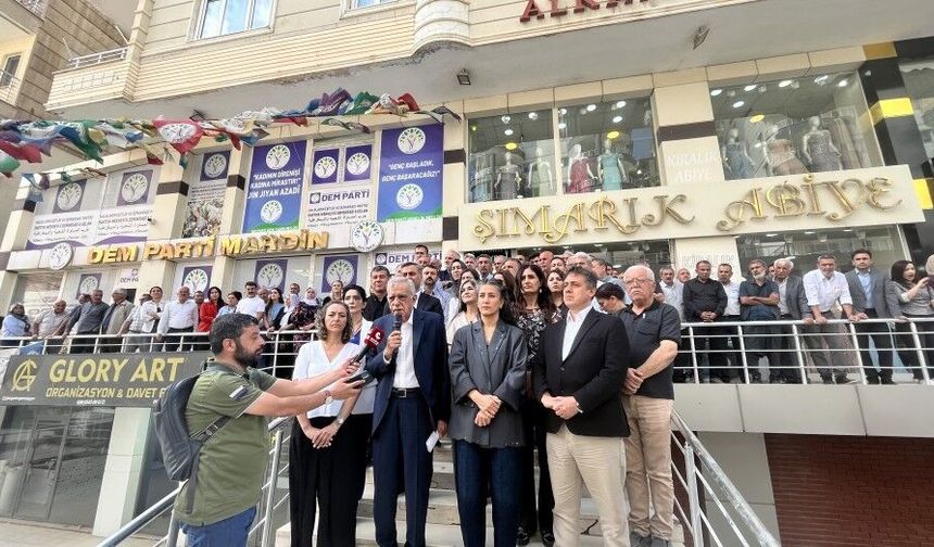 Yerlerine kayyum atanan  Eş Başkanlardan ortak açıklama: İrademiz gasp ediliyor