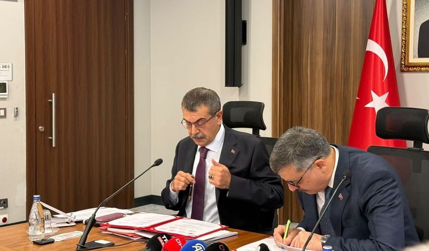 İçişleri Bakanı: Okullarımızda 31 bin tane bahçe görevlisi istihdam ettik
