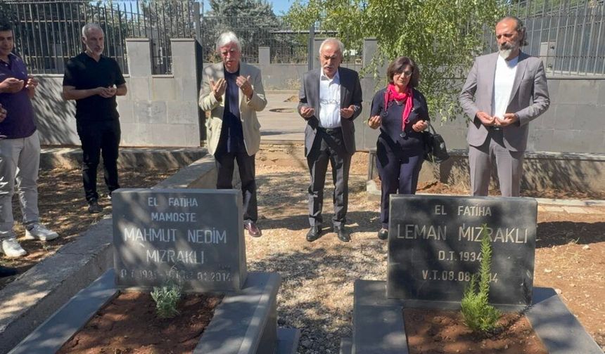 Selçuk Mızraklı'nın Diyarbakır'da ilk durağı mezarlık oldu