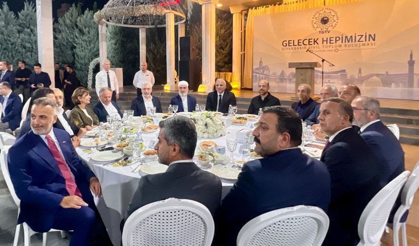 Diyarbakır'daki STK temsilcileri Bilal Edoğan ile yemekte buluştu