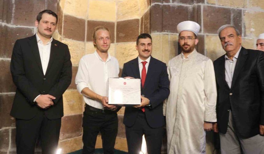 Letonyalı turist Van’da Müslüman oldu ve adını değiştirdi
