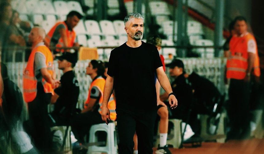 Vanspor hoca ile yollarını ayırdığını duyurdu