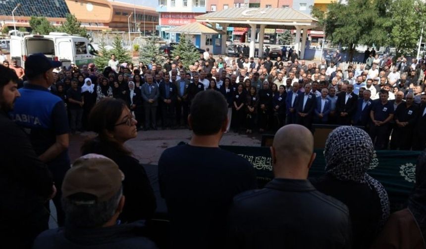 Ağrı Belediye Eşbaşkanı Memet Akkuş’a veda