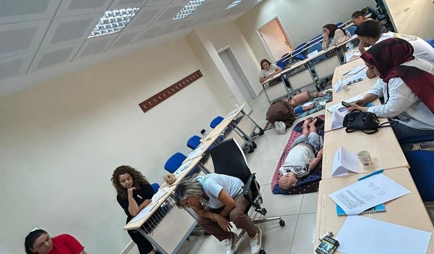 Dicle Üniversitesindeki ilk yardım eğitimlerine yoğun ilgi