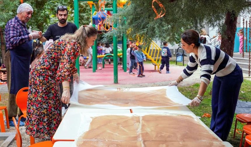 Diyarbakır'da çocuklarla renkli bağbozumu etkinliği