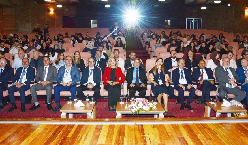 Dicle Üniversitesinde IX. Uluslararası Ekonomi, Siyaset ve Yönetim Sempozyumu