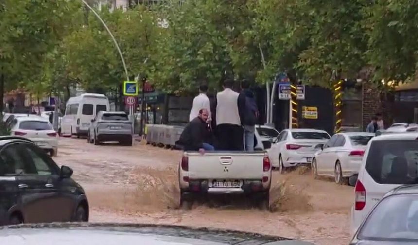 Diyarbakır Ergani’de şiddetli sağanak