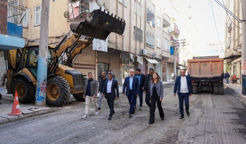 Diyarbakır’da başkanlar asfalt çalışmalarını inceledi