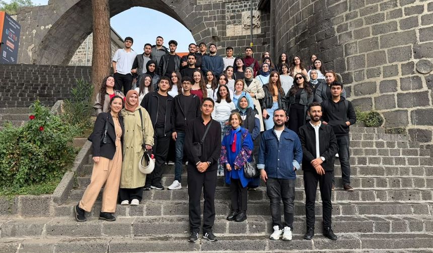 Diyarbakır’ın tarihi mimarlık öğrencilerine ders oldu
