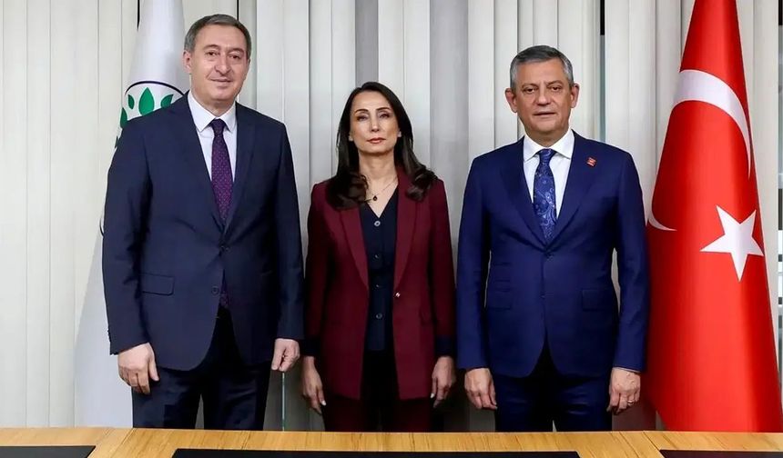 YENİ Parti ziyaretinin ardından Bakırhan ve Özel'den 'süreç' açıklaması