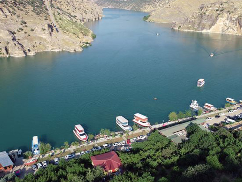 Diyarbakır'da Tarihi Derinliği Ile Dikkat Çeken Ilçe5