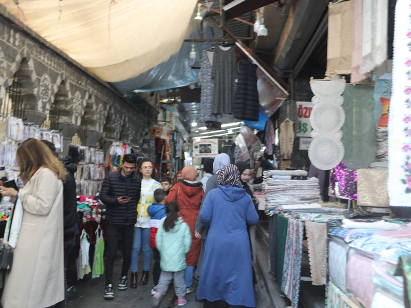 Diyarbakır'da En Çok Kadınlar Buradan Alışveriş Yapıyor4